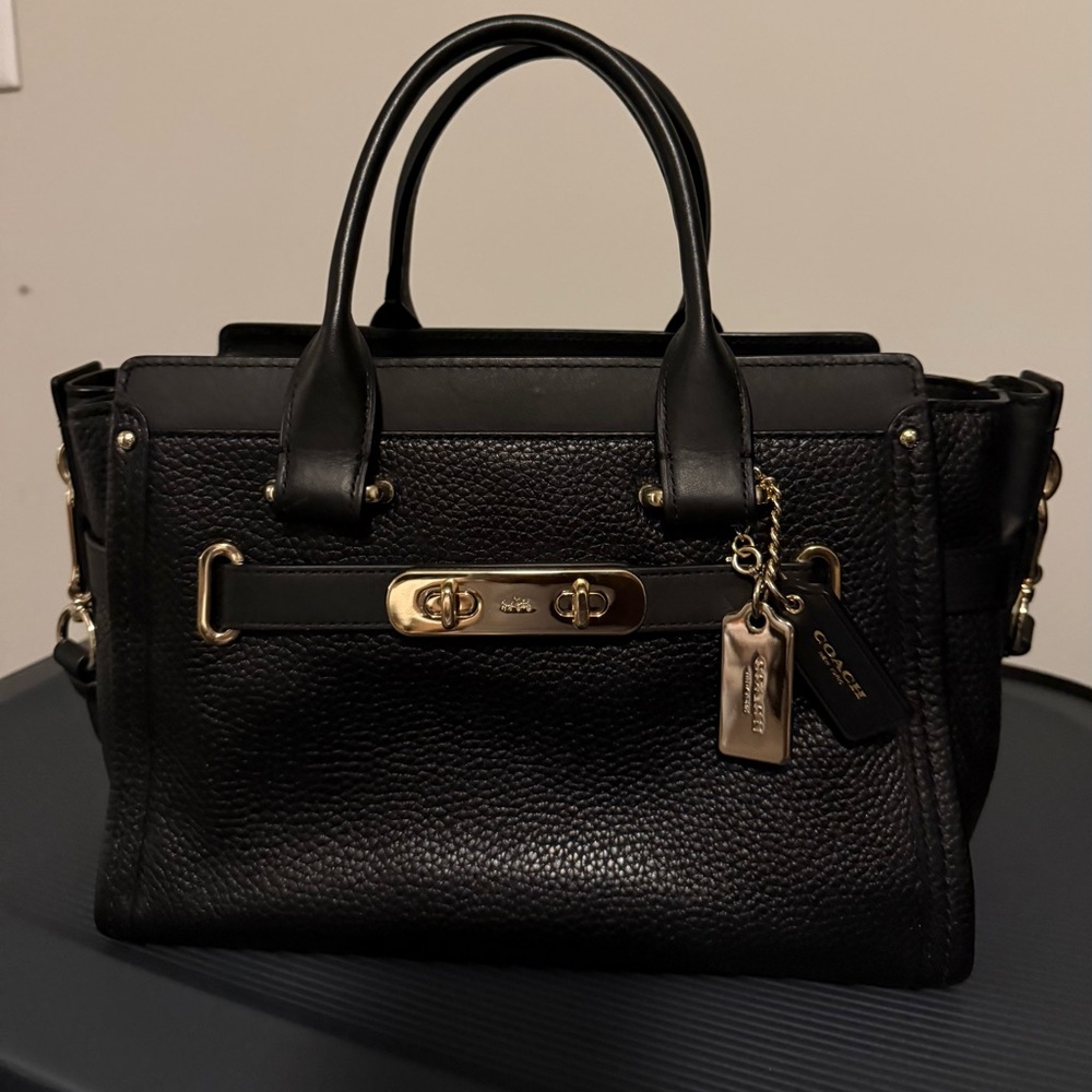Authentic Coach Black Pebbled Leather Swagger 27 with Gold Hardware